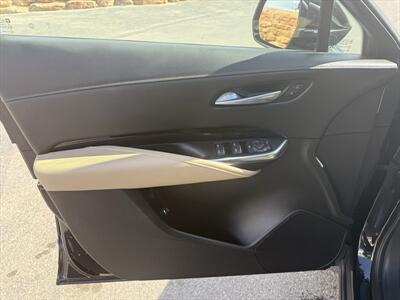 2024 Cadillac XT4 Luxury   - Photo 6 - Roosevelt, UT 84066