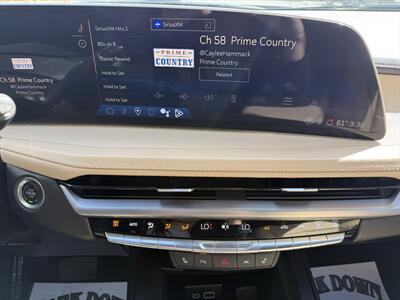 2024 Cadillac XT4 Luxury   - Photo 12 - Roosevelt, UT 84066