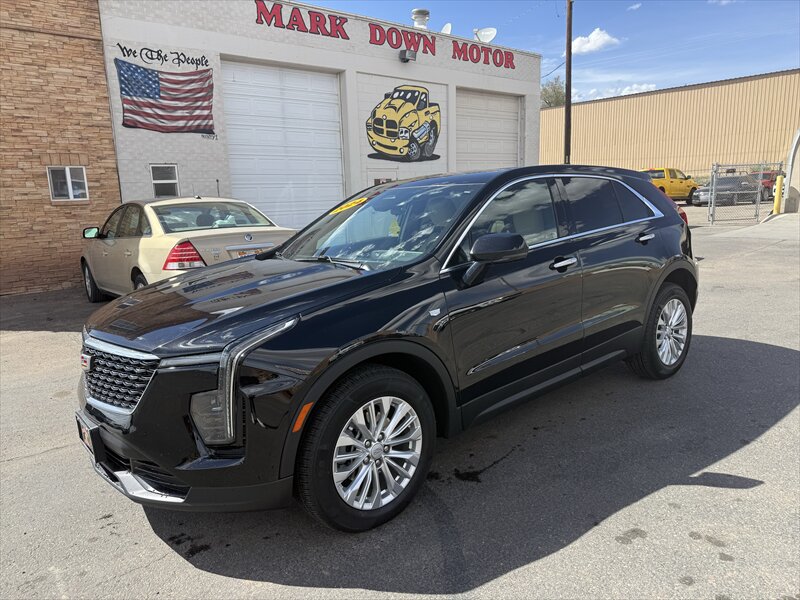 2024 Cadillac XT4 Luxury   - Photo 1 - Roosevelt, UT 84066