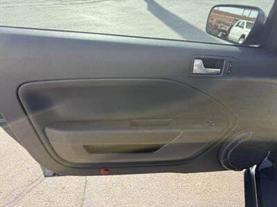 2007 Ford Mustang   - Photo 5 - Roosevelt, UT 84066