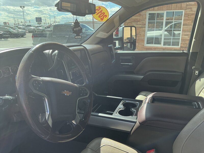 2015 Chevrolet Silverado 3500 LTZ - Photo 8 - Roosevelt, UT 84066