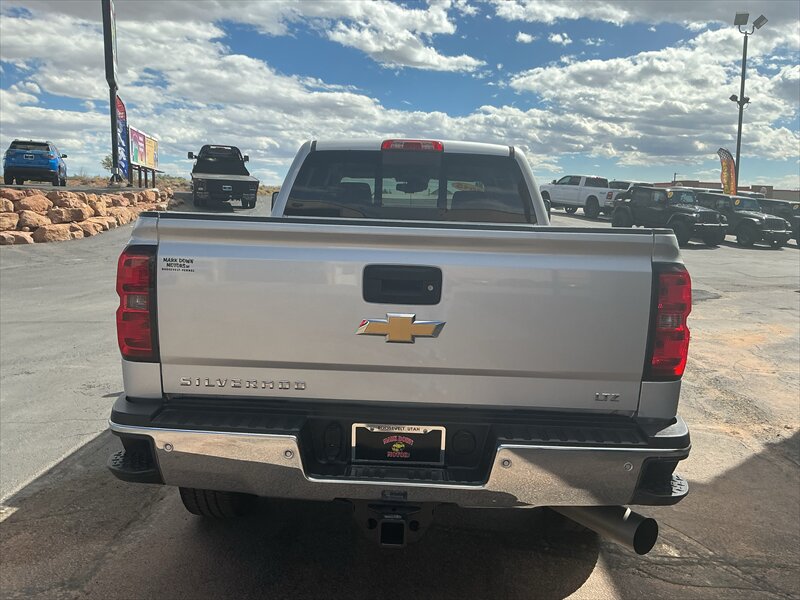 2015 Chevrolet Silverado 3500 LTZ - Photo 4 - Roosevelt, UT 84066
