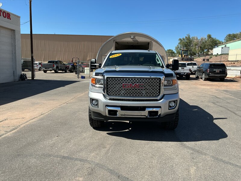 2015 GMC Sierra 2500 Denali - Photo 3 - Roosevelt, UT 84066