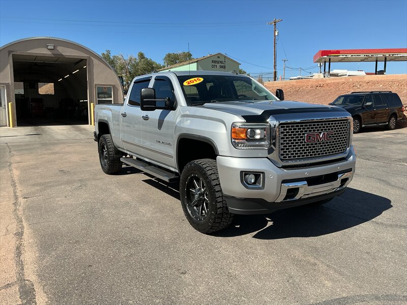 2015 GMC Sierra 2500 Denali - Photo 5 - Roosevelt, UT 84066