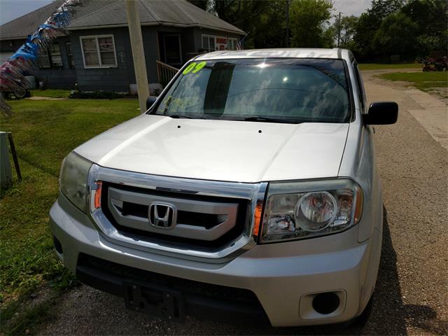 2009 Honda Pilot LX - Photo 1 - Topeka, KS 66609