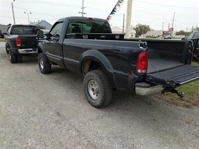 2000 Ford F-350 Super Duty XL 2dr Standard Cab XL   - Photo 4 - Topeka, KS 66609