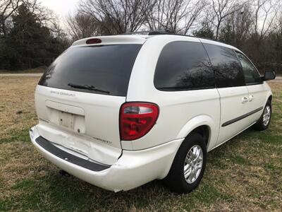 2003 Dodge Grand Caravan Sport   - Photo 3 - Topeka, KS 66609