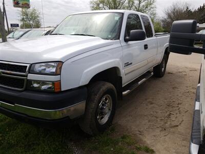 2007 Chevrolet Silverado 2500 Work Truck Work Truck 4dr Extended Cab   - Photo 1 - Topeka, KS 66609