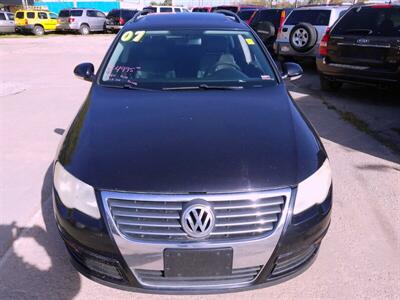 2007 Volkswagen Passat 3.6L  Awd - Photo 1 - Topeka, KS 66609