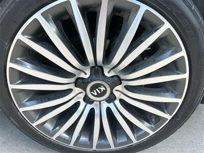 2016 Kia Cadenza Premium   - Photo 27 - McKinney, TX 75070