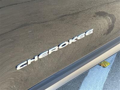 2021 Jeep Cherokee Limited   - Photo 10 - McKinney, TX 75070