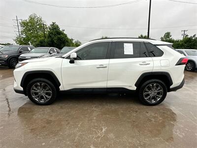 2022 Toyota RAV4 Hybrid Limited   - Photo 16 - McKinney, TX 75070