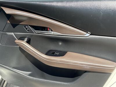 2023 Mazda CX-30 2.5 S Premium Package   - Photo 34 - McKinney, TX 75070