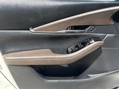 2023 Mazda CX-30 2.5 S Premium Package   - Photo 20 - McKinney, TX 75070