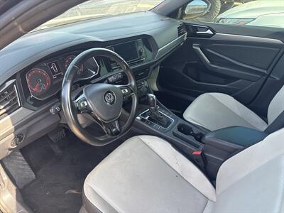 2019 Volkswagen Jetta R-Line   - Photo 2 - McKinney, TX 75070