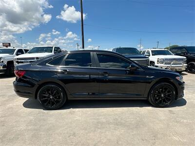 2019 Volkswagen Jetta R-Line   - Photo 7 - McKinney, TX 75070