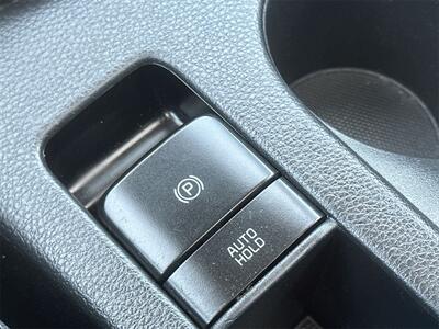 2022 Kia Seltos SX   - Photo 14 - McKinney, TX 75070