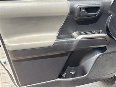 2021 Toyota Tacoma SR5 V6   - Photo 19 - McKinney, TX 75070
