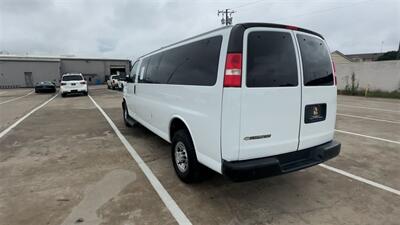 2022 Chevrolet Express 3500 LS Passenger   - Photo 70 - McKinney, TX 75070