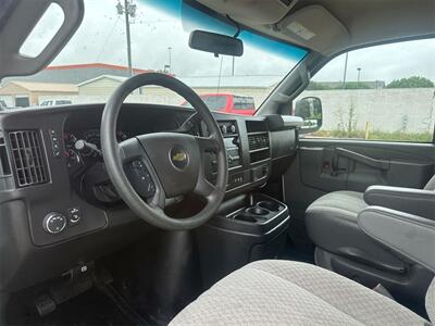 2022 Chevrolet Express 3500 LS Passenger   - Photo 21 - McKinney, TX 75070