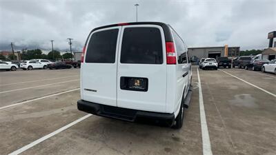2022 Chevrolet Express 3500 LS Passenger   - Photo 69 - McKinney, TX 75070