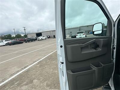 2022 Chevrolet Express 3500 LS Passenger   - Photo 60 - McKinney, TX 75070