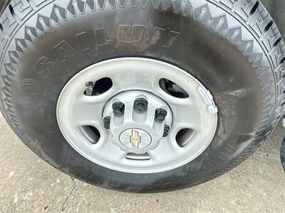 2022 Chevrolet Express 3500 LS Passenger   - Photo 28 - McKinney, TX 75070
