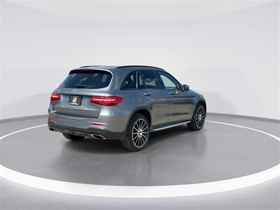 2019 Mercedes-Benz GLC GLC 300   - Photo 8 - McKinney, TX 75070