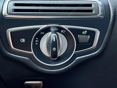2019 Mercedes-Benz GLC GLC 300   - Photo 26 - McKinney, TX 75070