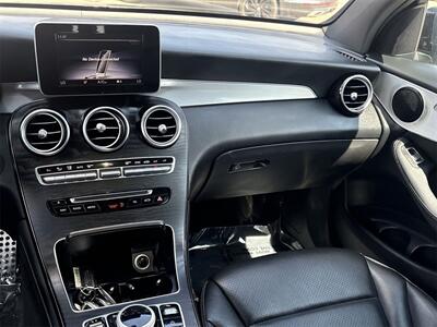 2019 Mercedes-Benz GLC GLC 300   - Photo 22 - McKinney, TX 75070