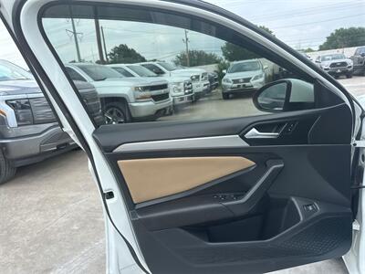 2019 Volkswagen Jetta 1.4T SE   - Photo 33 - McKinney, TX 75070
