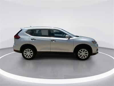 2019 Nissan Rogue S   - Photo 9 - McKinney, TX 75070