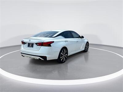 2019 Nissan Altima 2.5 Platinum   - Photo 8 - McKinney, TX 75070