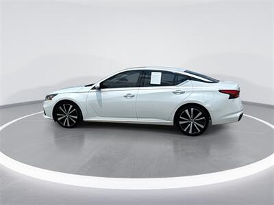 2019 Nissan Altima 2.5 Platinum   - Photo 5 - McKinney, TX 75070