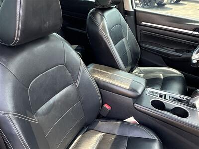 2019 Nissan Altima 2.5 Platinum   - Photo 33 - McKinney, TX 75070