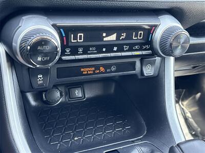 2020 Toyota RAV4 XLE   - Photo 25 - McKinney, TX 75070