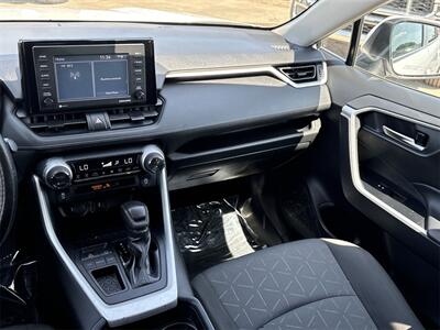 2020 Toyota RAV4 XLE   - Photo 22 - McKinney, TX 75070