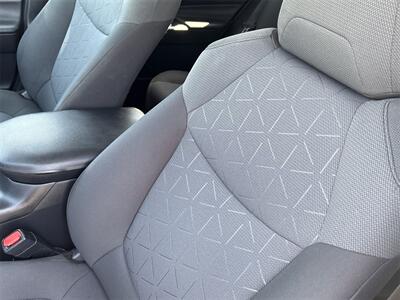 2020 Toyota RAV4 XLE   - Photo 17 - McKinney, TX 75070