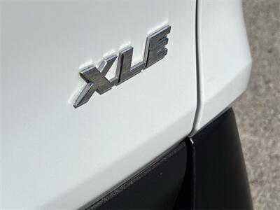 2020 Toyota RAV4 XLE   - Photo 11 - McKinney, TX 75070