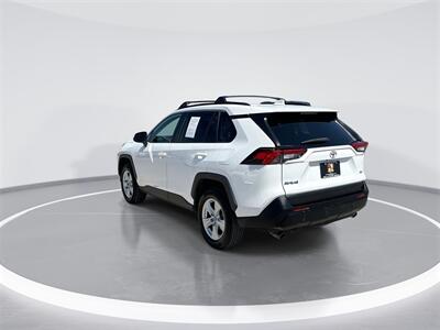 2020 Toyota RAV4 XLE   - Photo 6 - McKinney, TX 75070