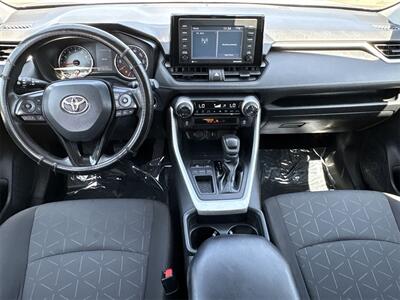 2020 Toyota RAV4 XLE   - Photo 20 - McKinney, TX 75070
