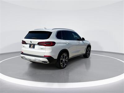 2022 BMW X5 sDrive40i   - Photo 8 - McKinney, TX 75070