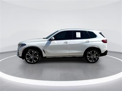 2022 BMW X5 sDrive40i   - Photo 5 - McKinney, TX 75070