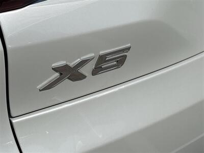 2022 BMW X5 sDrive40i   - Photo 10 - McKinney, TX 75070