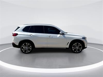 2022 BMW X5 sDrive40i   - Photo 9 - McKinney, TX 75070