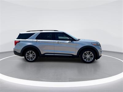 2022 Ford Explorer XLT   - Photo 9 - McKinney, TX 75070