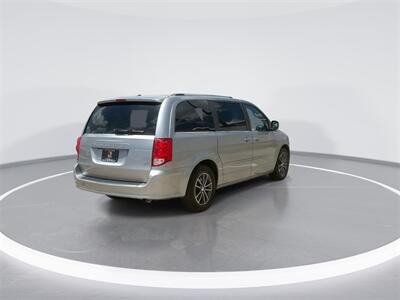2017 Dodge Grand Caravan SXT   - Photo 8 - McKinney, TX 75070