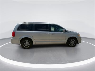 2017 Dodge Grand Caravan SXT   - Photo 9 - McKinney, TX 75070
