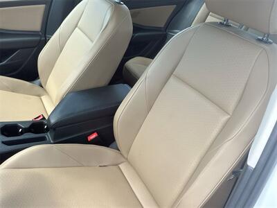 2019 Volkswagen Jetta 1.4T SE   - Photo 11 - McKinney, TX 75070