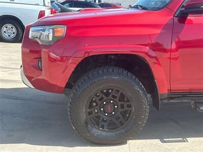 2019 Toyota 4Runner TRD Off-Road Premium   - Photo 16 - McKinney, TX 75070